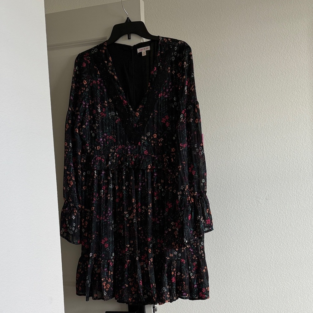 Riley & Rae Black Dress with Floral Pattern